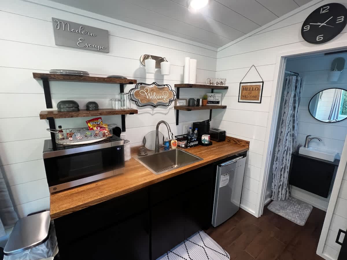 Modern Escape — Modern Tiny Home cabin rental in Pikeville, Kentucky